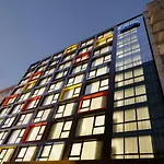 Ikonik Miraflores